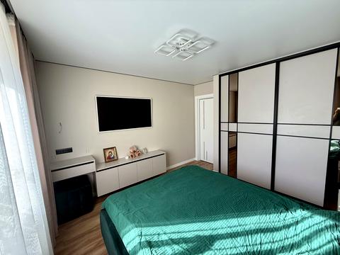 квартира за адресою Героїв Крут вул., 4