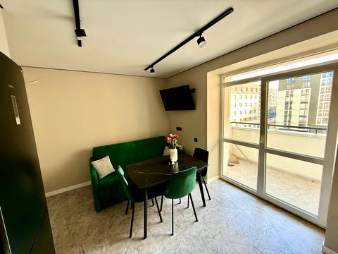 квартира за адресою Героїв Крут вул., 4