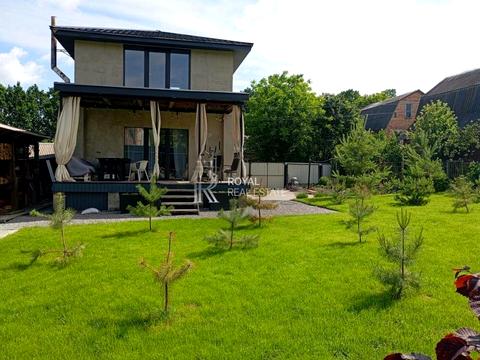 будинок за адресою Квітнева