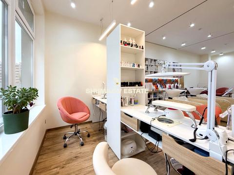 комерційна за адресою Трускавецька вул., 131