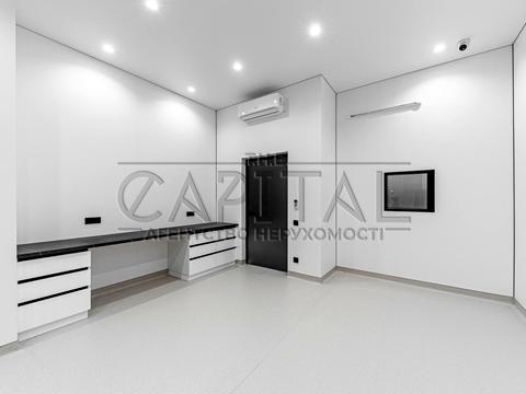 коммерческая по адресу Василия Тютюнника ул. (Анрі Барбюса), 42
