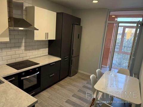 квартира за адресою Регенераторна вул., 4 к4