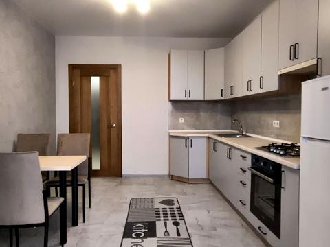 квартира по адресу Степана Бандери ул., 30-А