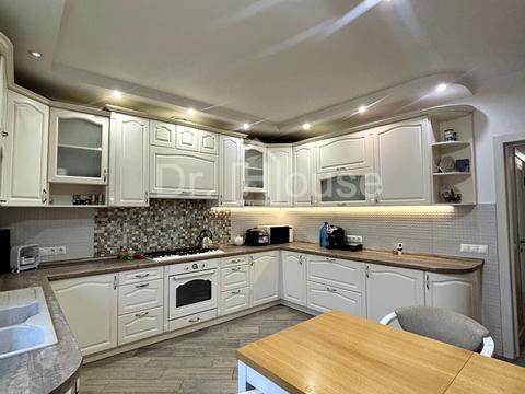 будинок за адресою Волошина