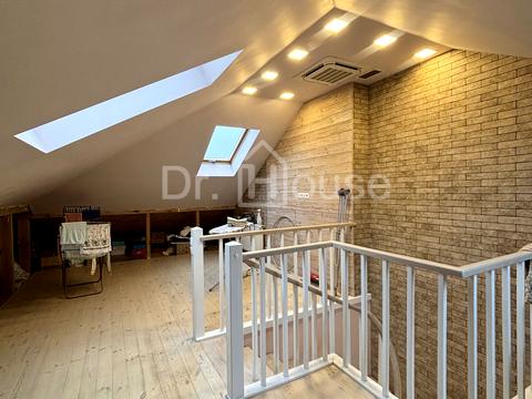 будинок за адресою Волошина