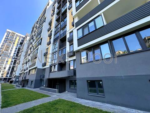 комерційна за адресою Набережна вул., 8д