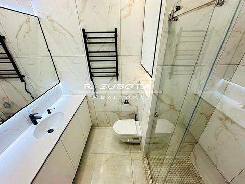 квартира за адресою Набережна Перемоги вул., (Sun Tower)