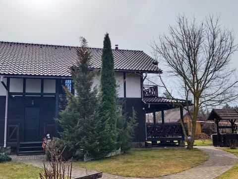 будинок за адресою Центральна вул.