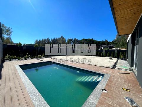 будинок за адресою Набережна вул.