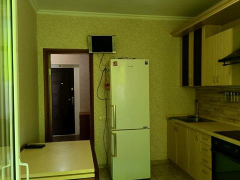 квартира за адресою Райдужний масив вул., 10б