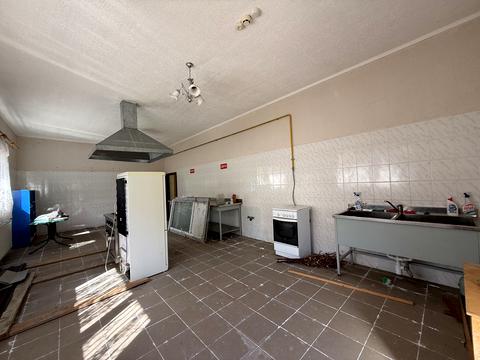 коммерческая по адресу Центральна, 111