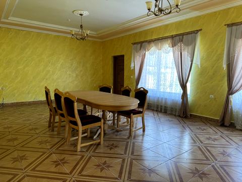 коммерческая по адресу Центральна, 111