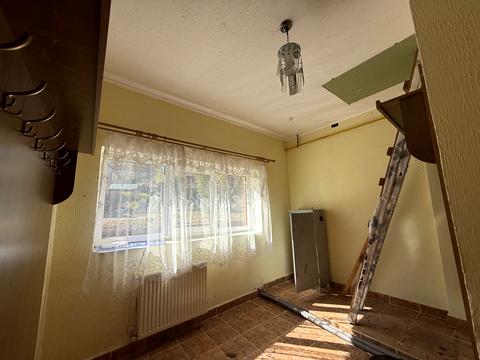 коммерческая по адресу Центральна, 111