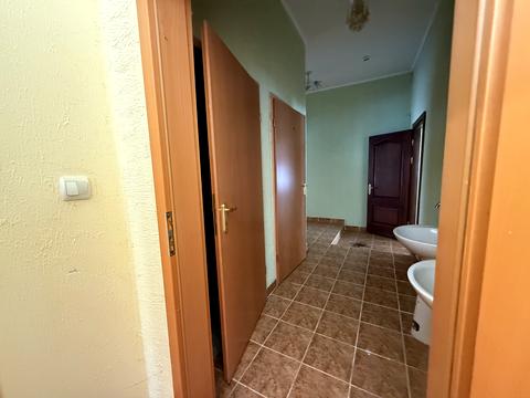 коммерческая по адресу Центральна, 111