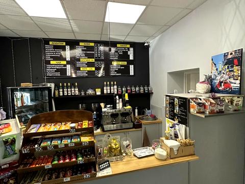 комерційна за адресою Гетьмана Івана Мазепи вул., 1