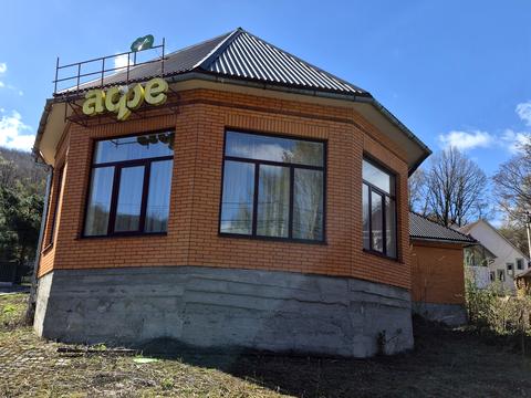 коммерческая по адресу Центральна, 2