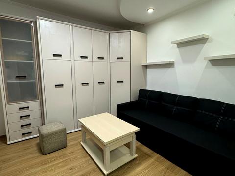 квартира за адресою Щекавицька вул., 8