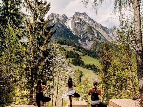 комерційна за адресою урочище Прелуки вул., (Будинок)