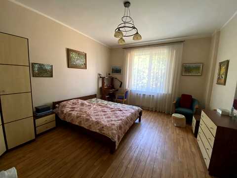 будинок за адресою Академіка Корольова вул., 69