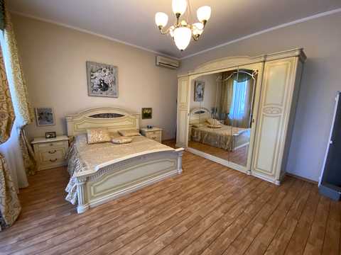 будинок за адресою Академіка Корольова вул., 69