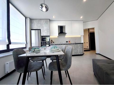 квартира за адресою Причальна вул., 12