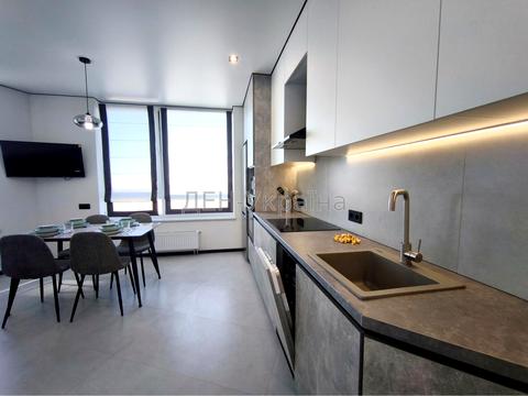 квартира за адресою Причальна вул., 12