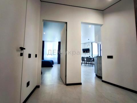 квартира за адресою Причальна вул., 12