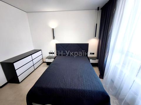 квартира за адресою Причальна вул., 12