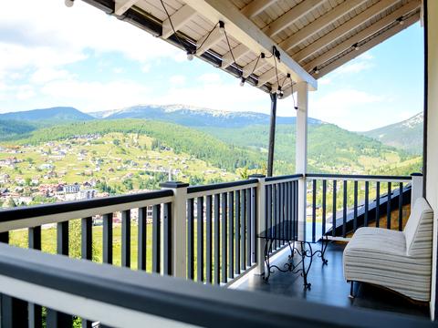 комерційна за адресою урочище Прелуки вул., 629