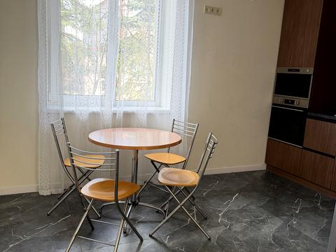 квартира за адресою Азовська вул., 5