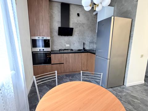 квартира за адресою Азовська вул., 5