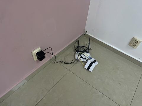 комерційна за адресою Корятовича пл., 4