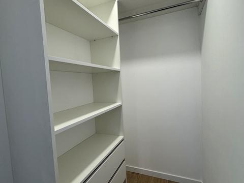 квартира по адресу Олега Мудрака ул. (Генерала Наумова), 1-Б