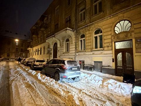 квартира за адресою Олександра Кониського вул. (), 9