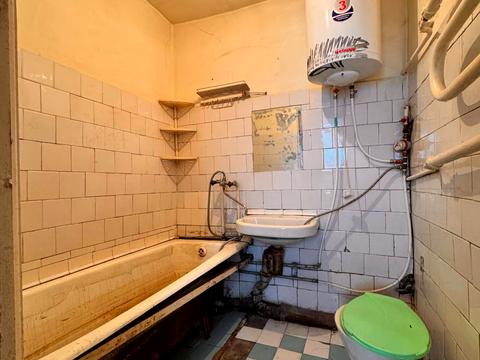 квартира за адресою Тролейбусна вул., 12