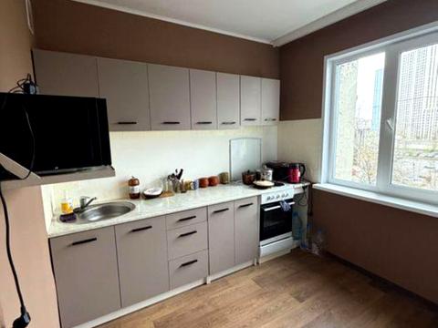 квартира за адресою Академіка Заболотного вул., 2