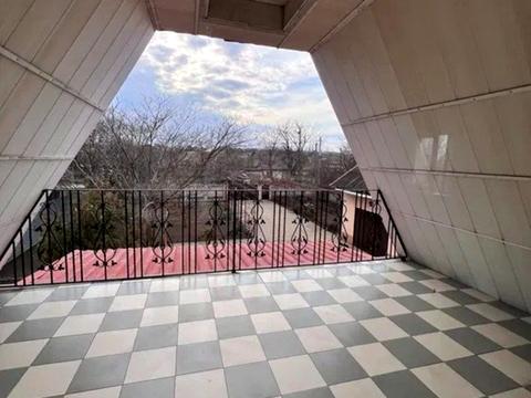 дом по адресу Грушевского