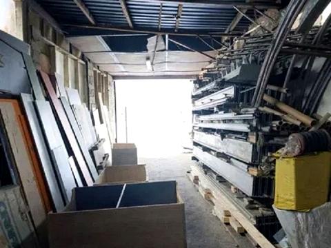 коммерческая по адресу Радистов ул., 64