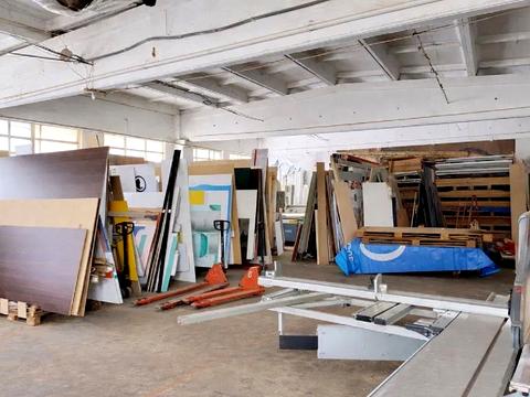 коммерческая по адресу Радистов ул., 64