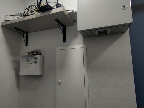 комерційна за адресою Гурія Бухала вул. (6-та Гвардійська), 13