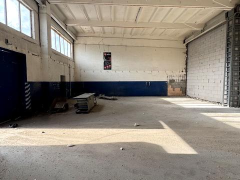 комерційна за адресою Приколійна вул., 21