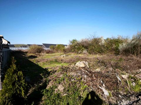 участок по адресу Нова