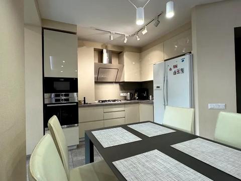 квартира по адресу Славы бульв., 2-А