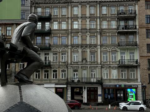 комерційна за адресою Музейний пров., 2