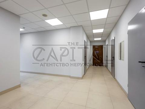 комерційна за адресою Велика Васильківська вул. (Червоноармійська), 57