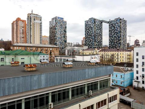 комерційна за адресою Велика Васильківська вул. (Червоноармійська), 57