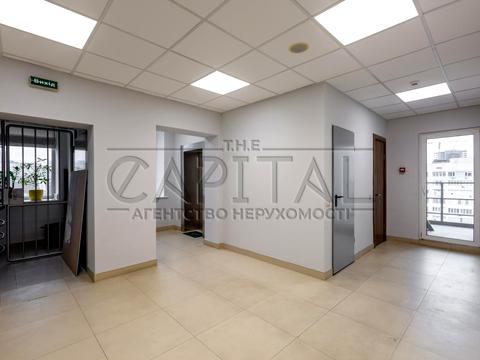 комерційна за адресою Велика Васильківська вул. (Червоноармійська), 57