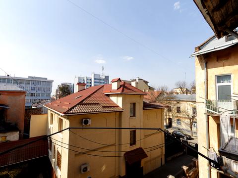 квартира за адресою Братів Міхновських вул. (Московська), 33