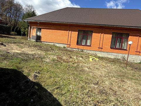 коммерческая по адресу Центральна, 111