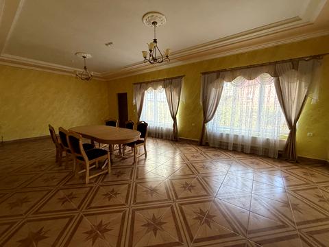 коммерческая по адресу Центральна, 111